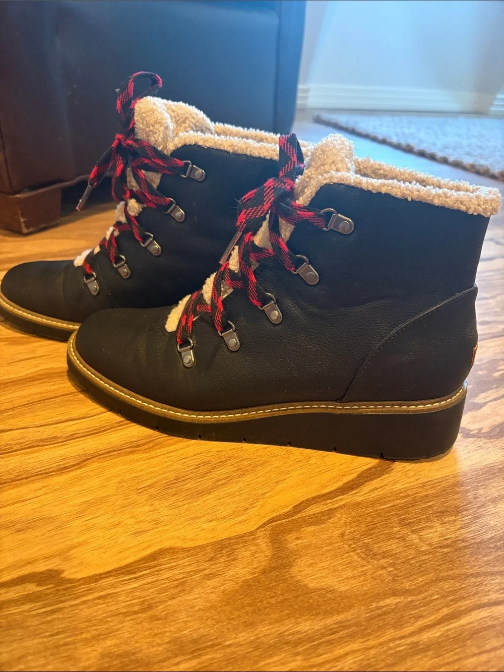 Dr. Scholl's Black Winter Lace-Up Boots with Red-Accent Laces